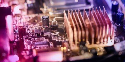 Prikažite detalje za Vodnik za izbiro matične plošče