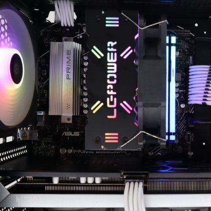 PREDNAROČILO - Računalnik EPOCH Io / Ryzen 5 7500F, 16GB DDR5, 1TB SSD NVMe, Intel Arc B570 10GB, WiFi, Windows 11, črn