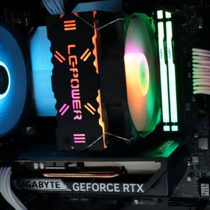 PREDNAROČILO - Računalnik EPOCH Callisto / Core Ultra 5 225F, 16GB DDR5, 1TB SSD NVMe, nVidia GeForce RTX 5050 8GB, WiFi, Windows 11, črn