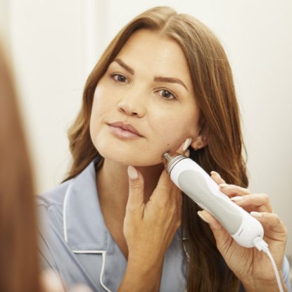 Uređaj za mikrodermoabraziju PMD Personal Microderm Classic, siva