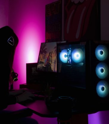 Računalnik EPOCH Callisto / Core Ultra 5 225F, 16GB DDR5, 1TB SSD NVMe, nVidia GeForce RTX 5050 8GB, WiFi, Windows 11, črn