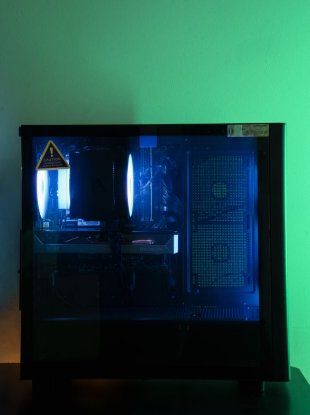 Računalnik EPOCH Galaxia V2 / Ryzen 5 8400F, 16GB DDR5, 1TB SSD NVMe, nVidia GeForce RTX 5060 8GB, WiFi, Windows 11, črn